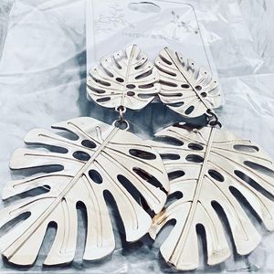 Harper & Stone - Tropical Leaf Earrings